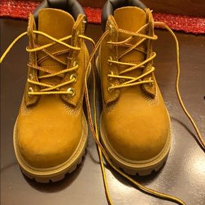 Toddler boy size 7 timberlands